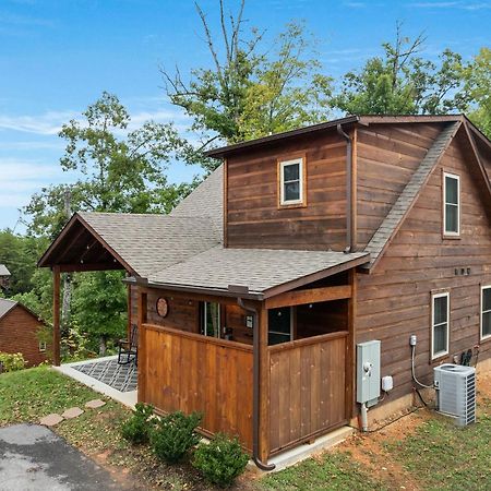 Fully Loaded Cabin In Heart Of Pigeon Forge Eksteriør billede