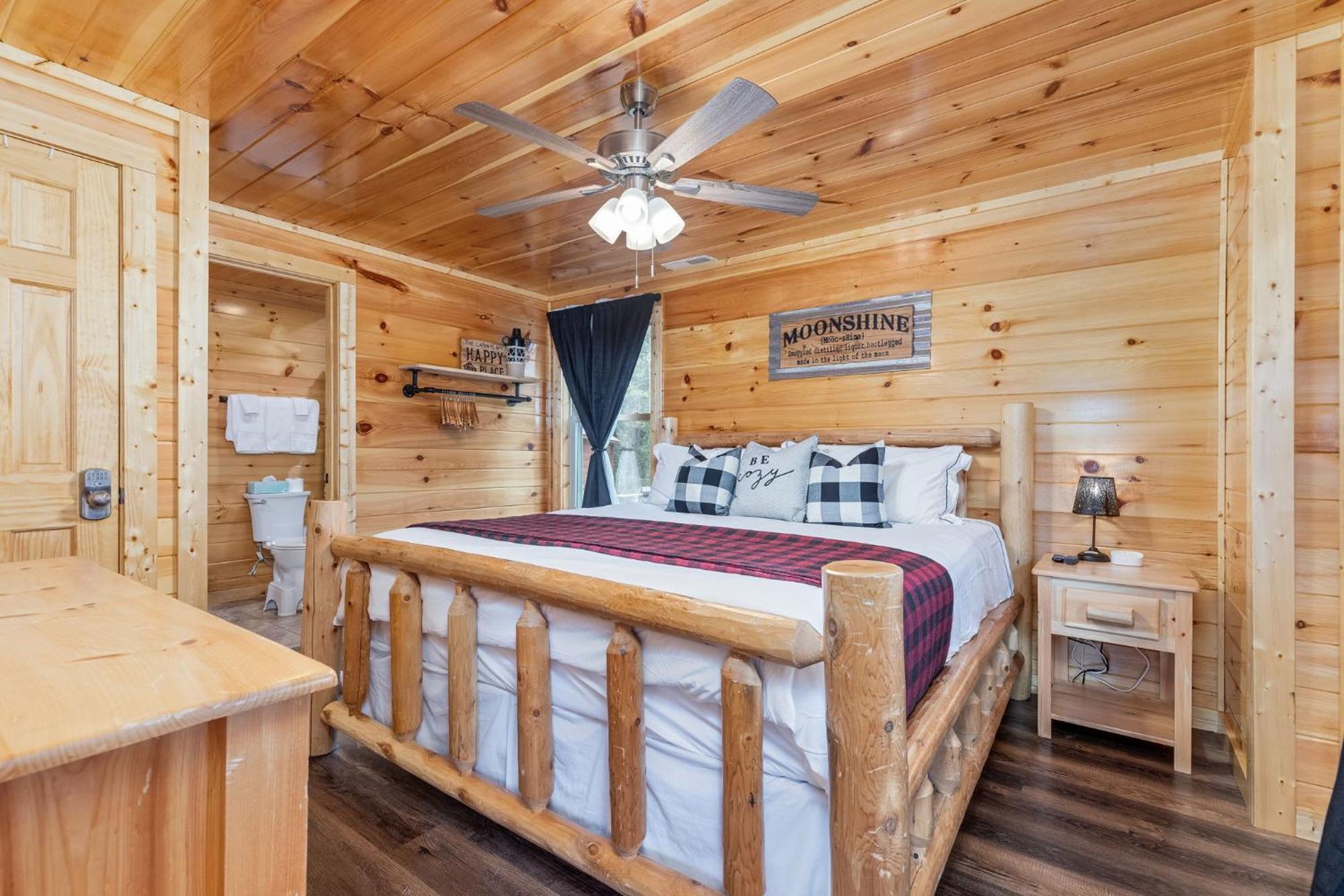 Fully Loaded Cabin In Heart Of Pigeon Forge Eksteriør billede