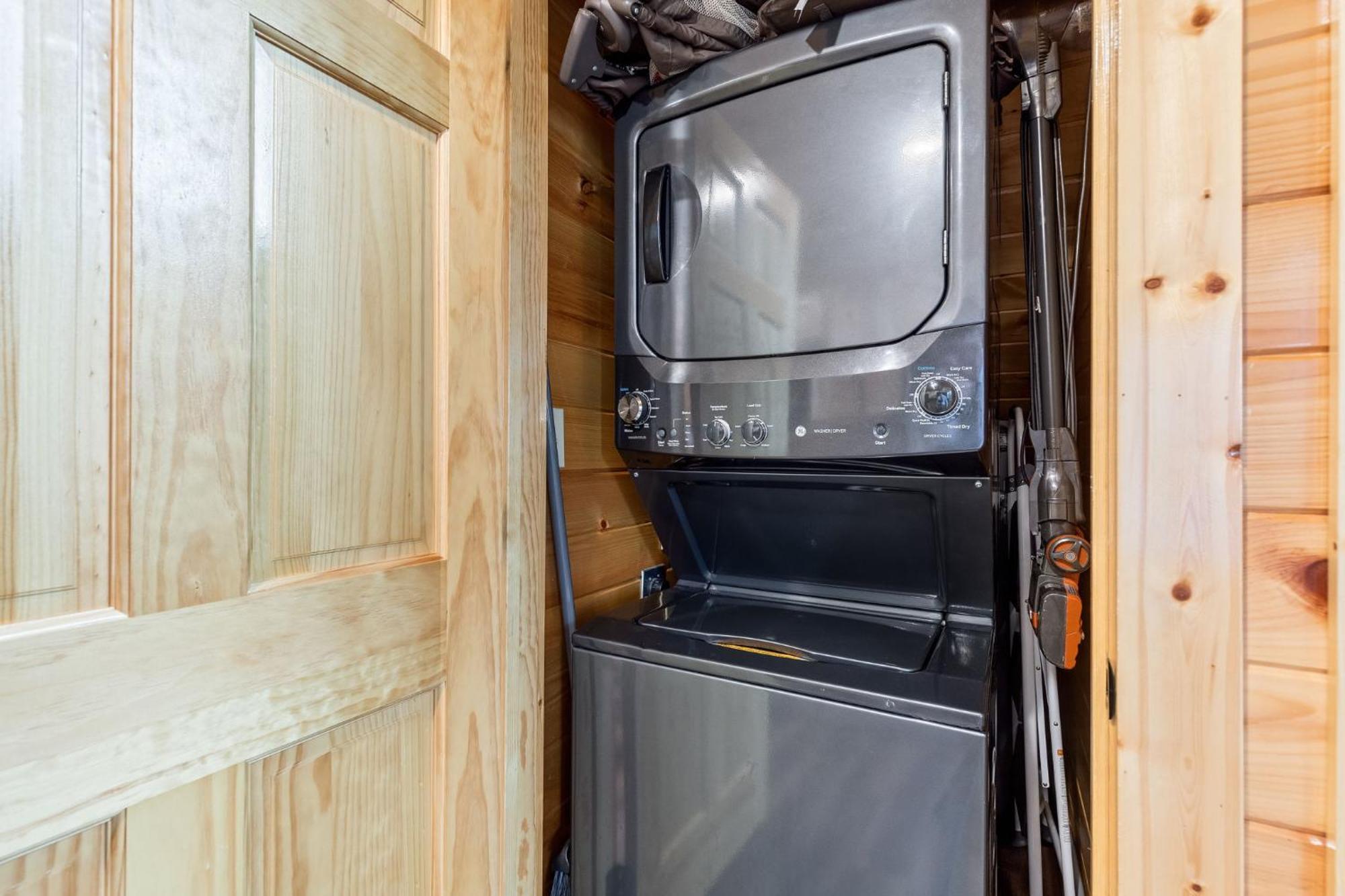 Fully Loaded Cabin In Heart Of Pigeon Forge Eksteriør billede